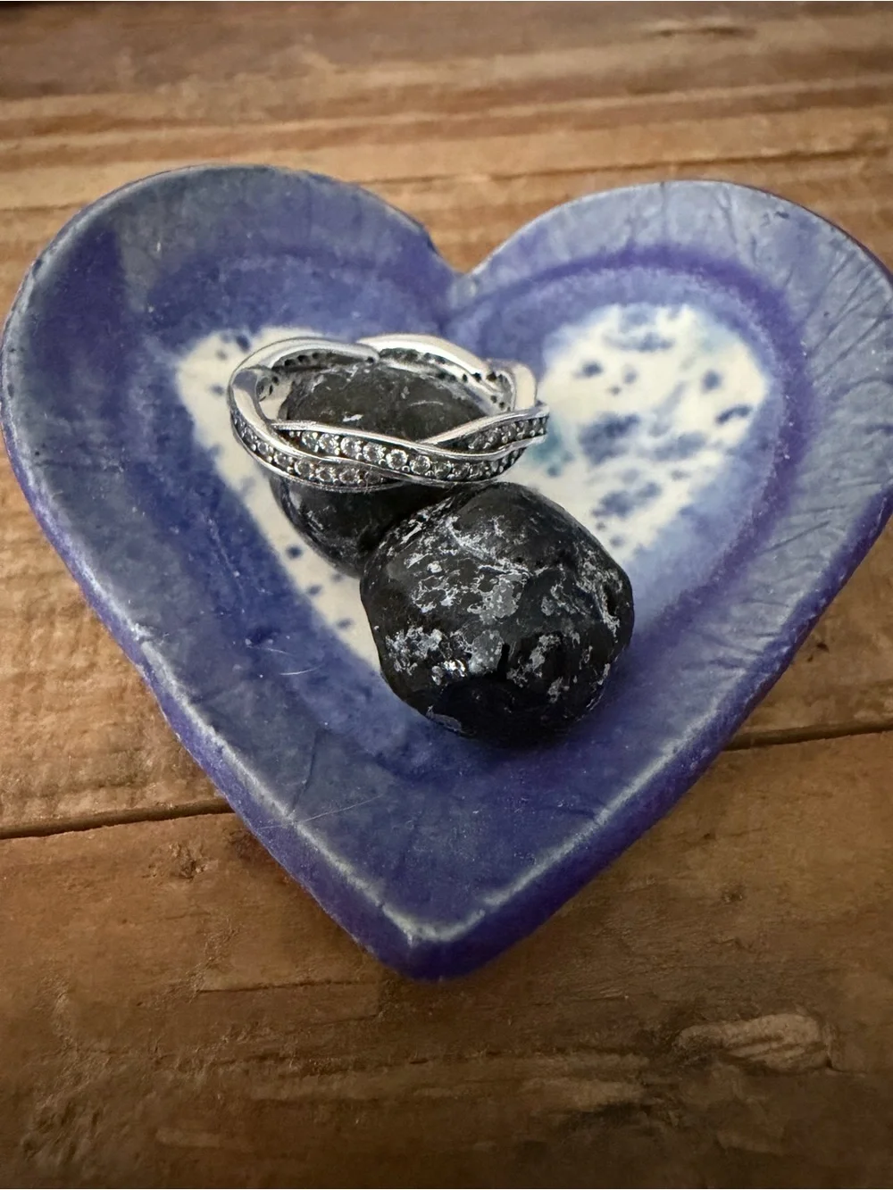 NWOT Pandora Twisted Lines Ring